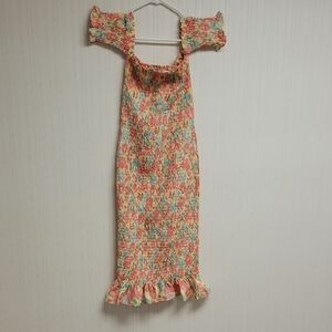 Dee Elly Tea Length Smocked Floral Dress Sz Small. Polyester. NWOT